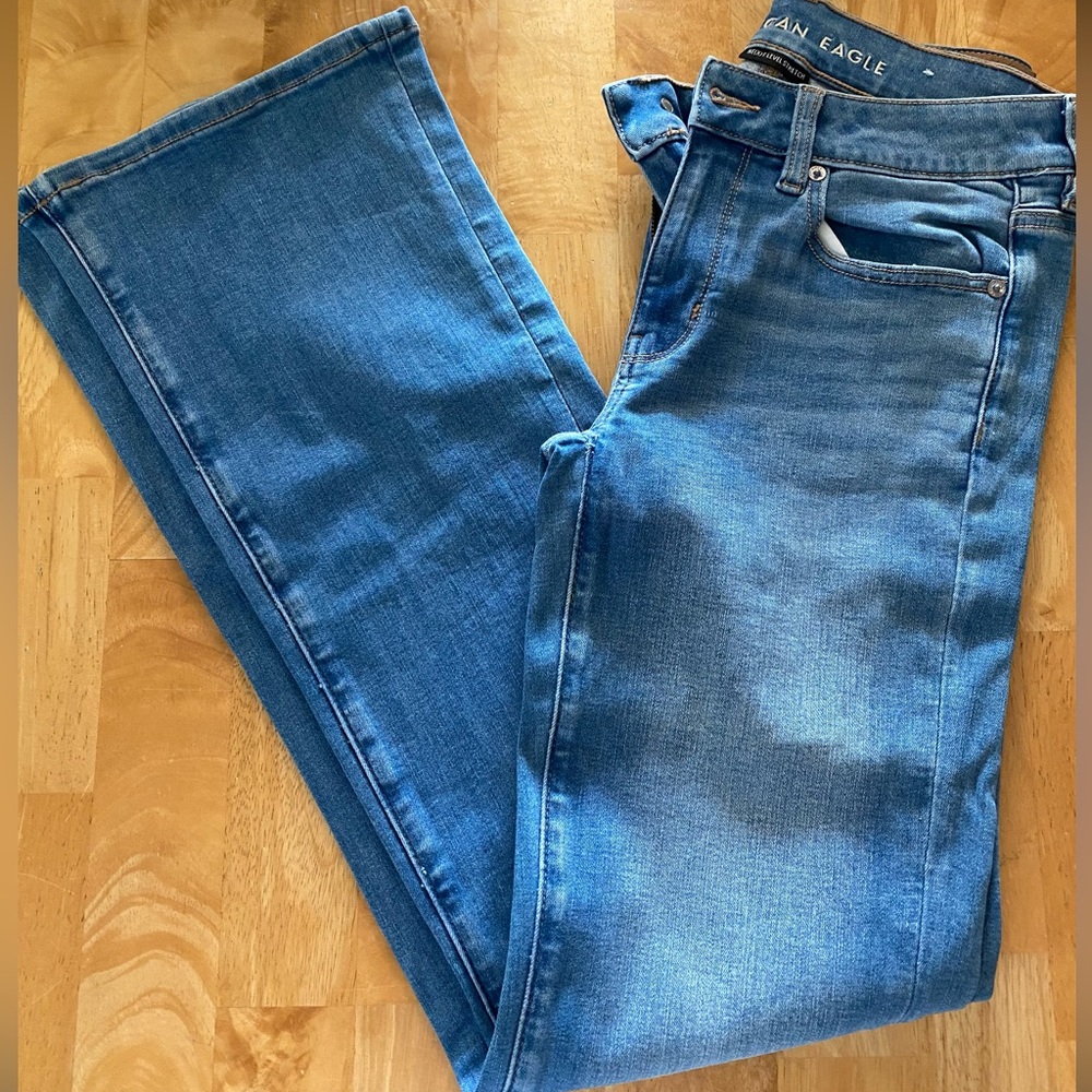 American Eagle Outfitter Favorite Boyfriend Jean